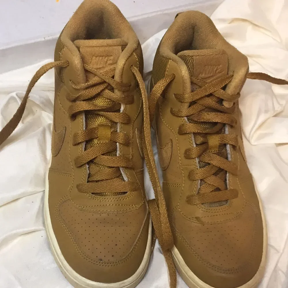 Nike Court Borough Mid Shoes